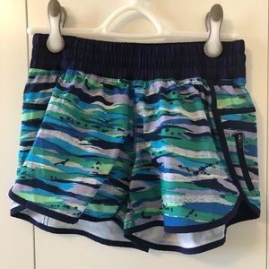 lululemon tracker shorts size 8 seven wonders